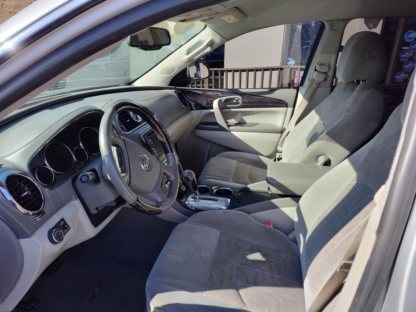 2015 Silver Buick Enclave (5GAKRAKD9FJ) , located at 5700 Curlew Drive, Norfolk, VA, 23502, (757) 455-6330, 36.841885, -76.209412 - Photo#4